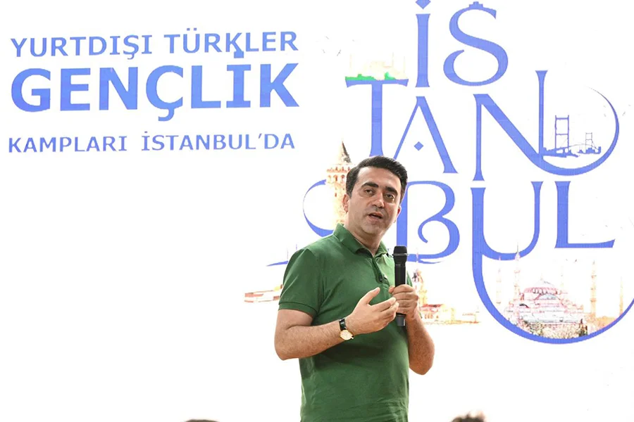 İstanbul'da Gençlik Zirvesi: Daha Adil Bir Dünya İçin Buluşma 15 Gençlik zirvesi etkinliğinden bir kare