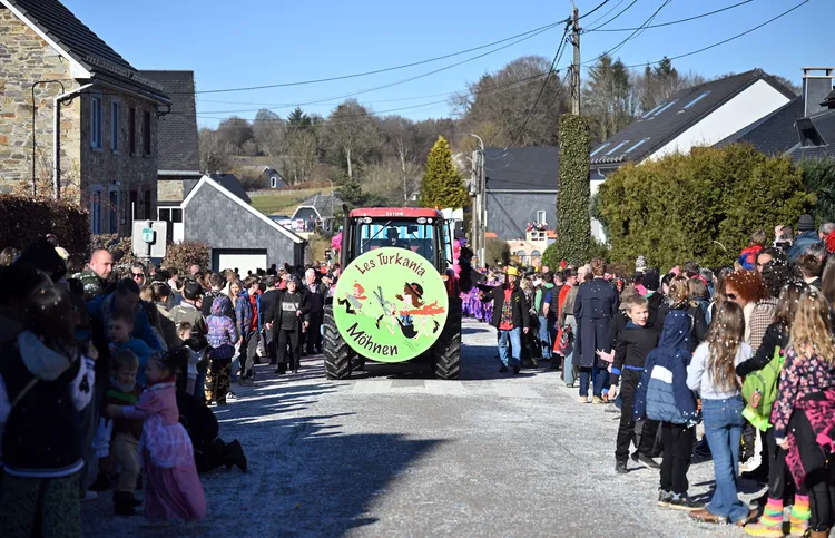 Belçika’nın “Türk köyü” olarak bilinen Faymonville’de, gelenekselleşen karnaval bu yıl