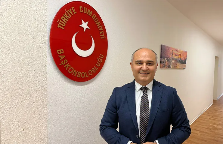 Türkiye Cumhuriyeti Essen Başkonsolosu Taylan Özgür Aydın, Anneler Günü dolayısıyla