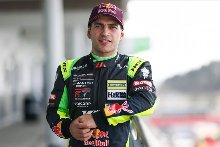 Red Bull sporcusu Ayhancan Güven, Almanya Binek Otomobil Şampiyonası’nın (DTM)