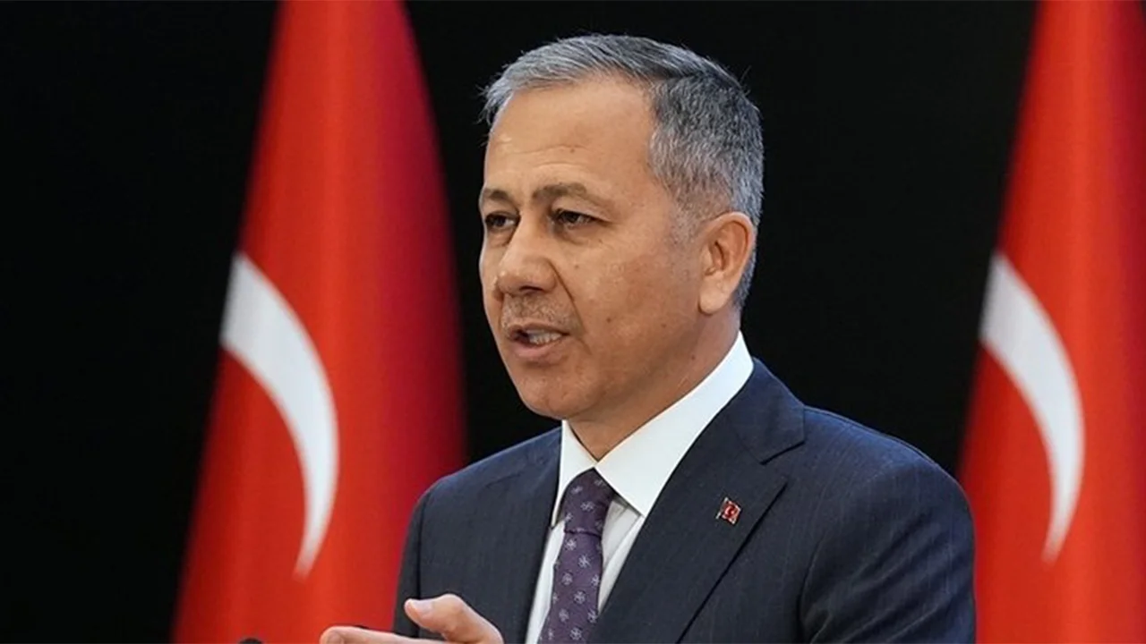 İçişleri Bakanı Ali Yerlikaya, sahte belgelerle elektronik imza üretimi yapılarak
