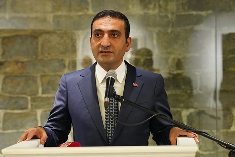 İstanbul’da, yolsuzluk iddiaları doğrultusunda yürütülen soruşturma çerçevesinde Beyoğlu Belediye Başkanı