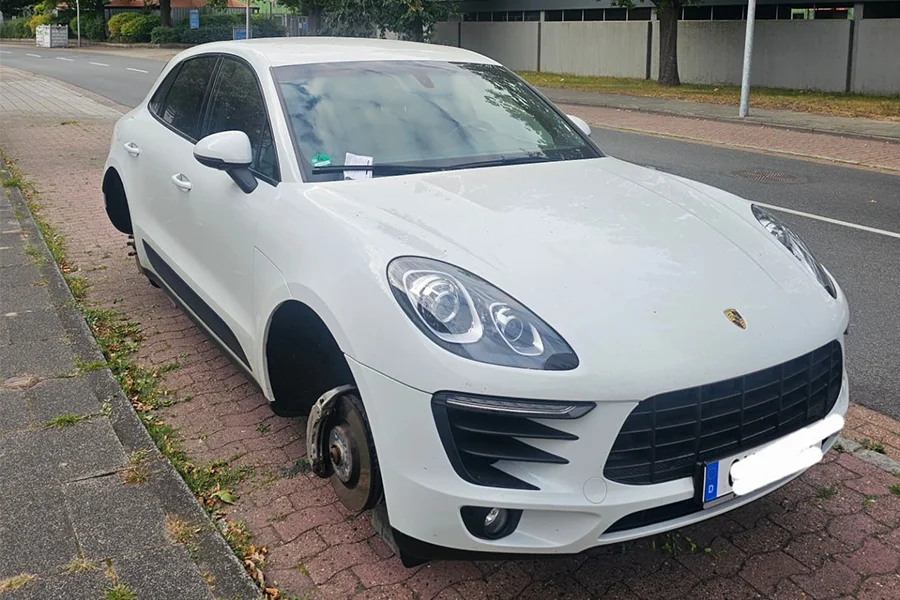 Almanya’nın Bremen kentinin Walle semtinde, lüks araç hırsızlığı başlıca gündem