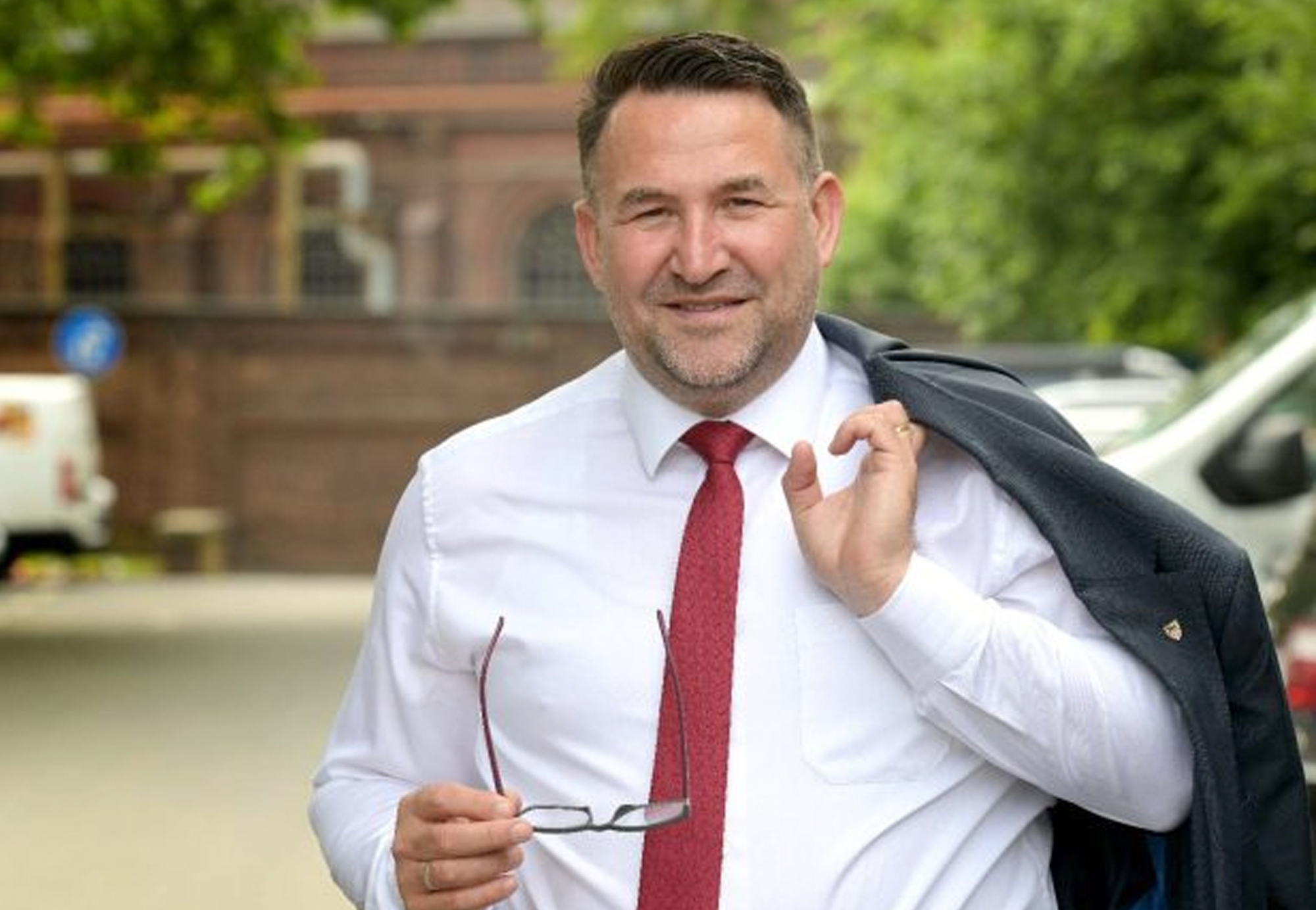 Duisburg’da Seçim Heyecanı: Ayhan Yıldırım Adaylığını Açıkladı Duisburg’da 14 Eylül