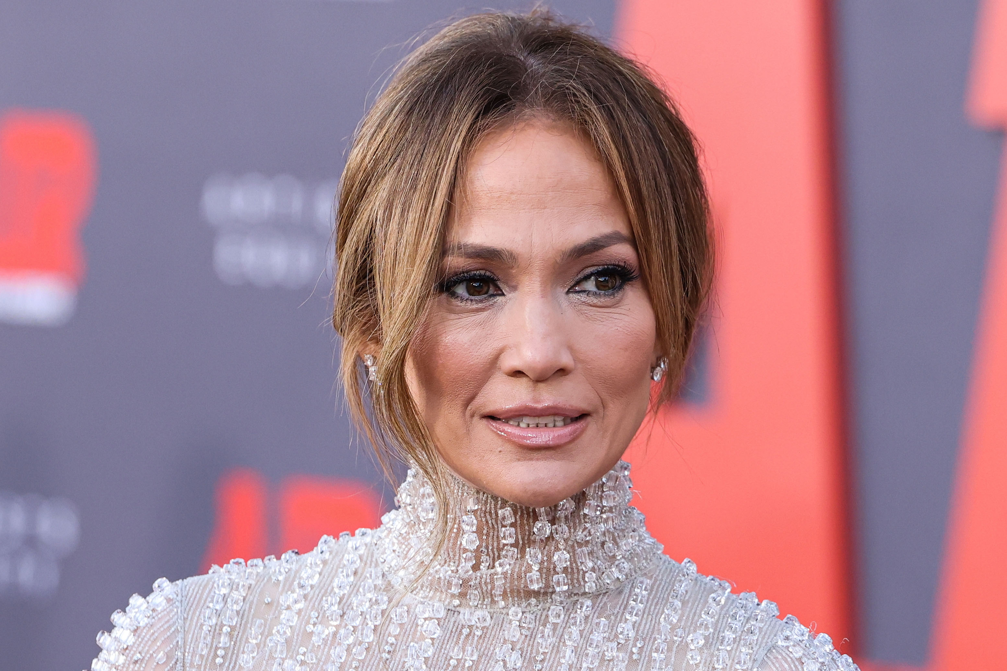 İstanbul, geçtiğimiz gece ünlü sanatçı Jennifer Lopez‘in performansıyla coşku dolu