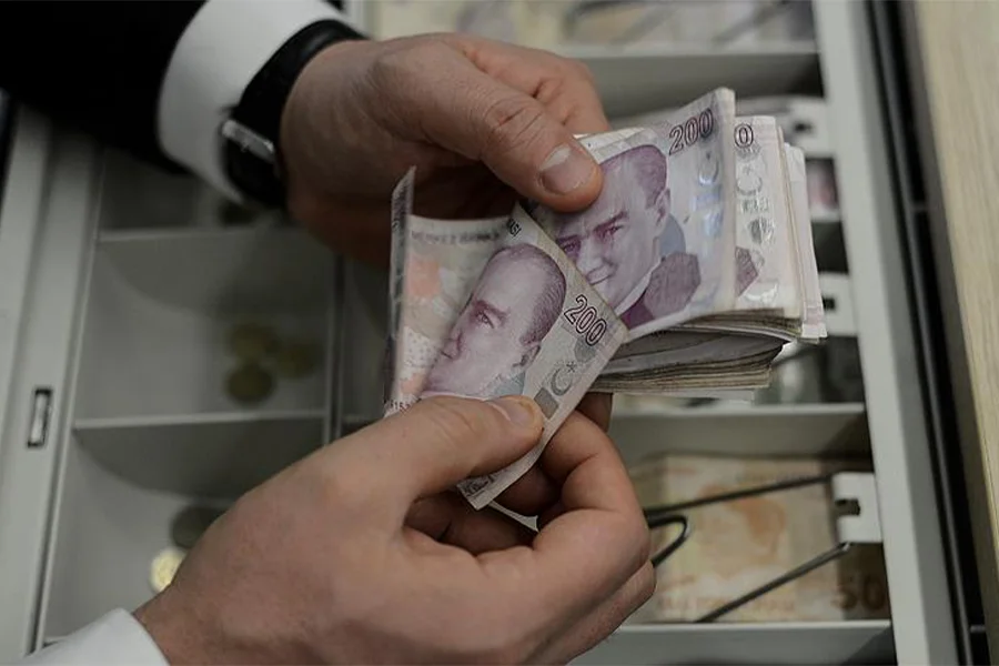 Kamu çalışanlarının maaşlarına yapılacak zammın içeriği ve kapsamı büyük merak