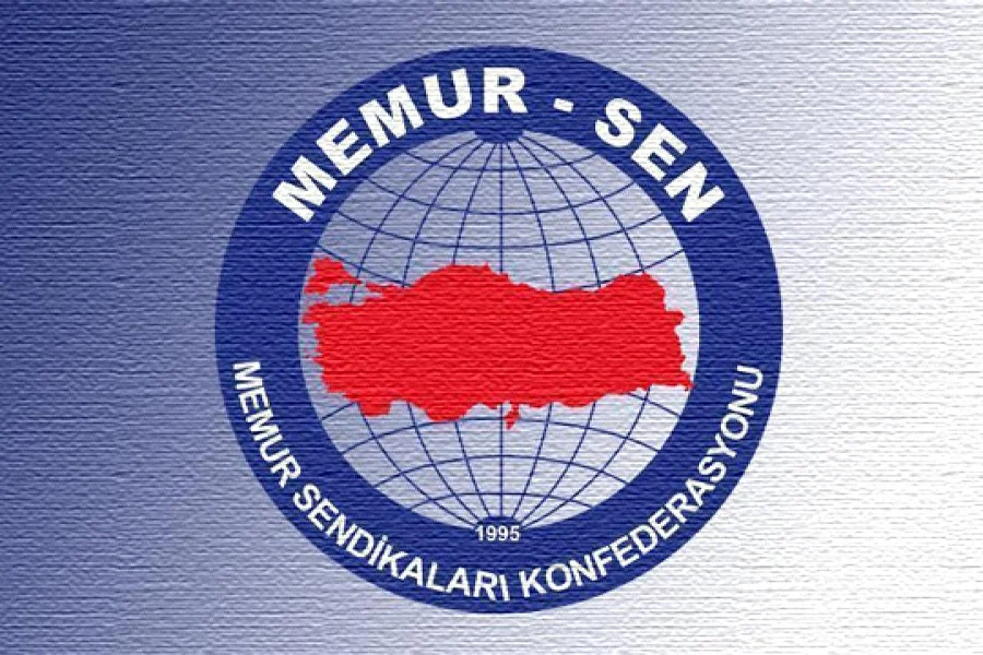 Türkiye’de kamu çalışanlarının maaşlarına yönelik önemli gelişmeler yaşanmakta. Kamu işçileri