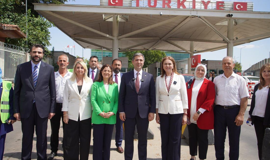 AK Parti Genel Başkan Yardımcısı ve İstanbul Milletvekili Zafer Sırakaya,