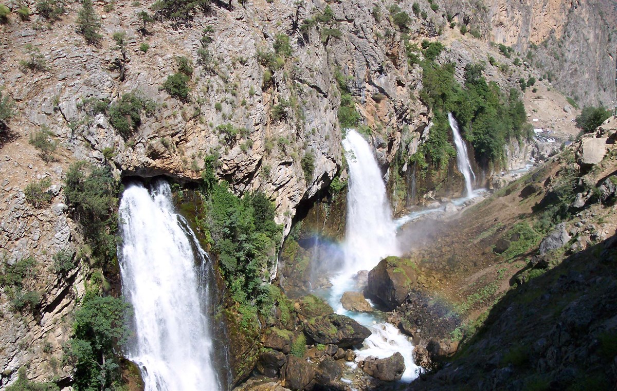 Kapuzbaşı Şelaleleri doğaseverlerin gözdesi olmaya devam ediyor