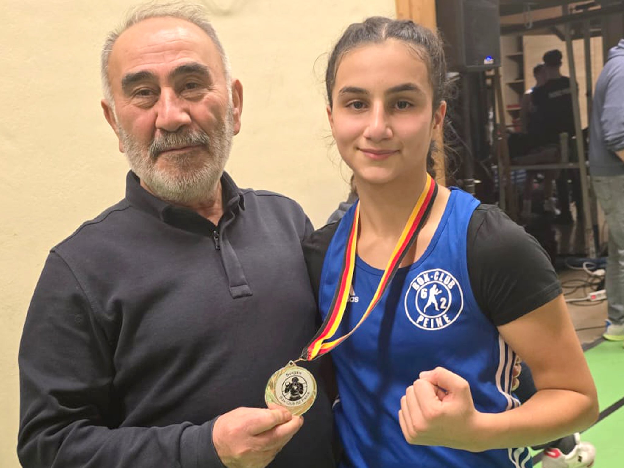 Ringde Azmin Zaferi: Sude Erak