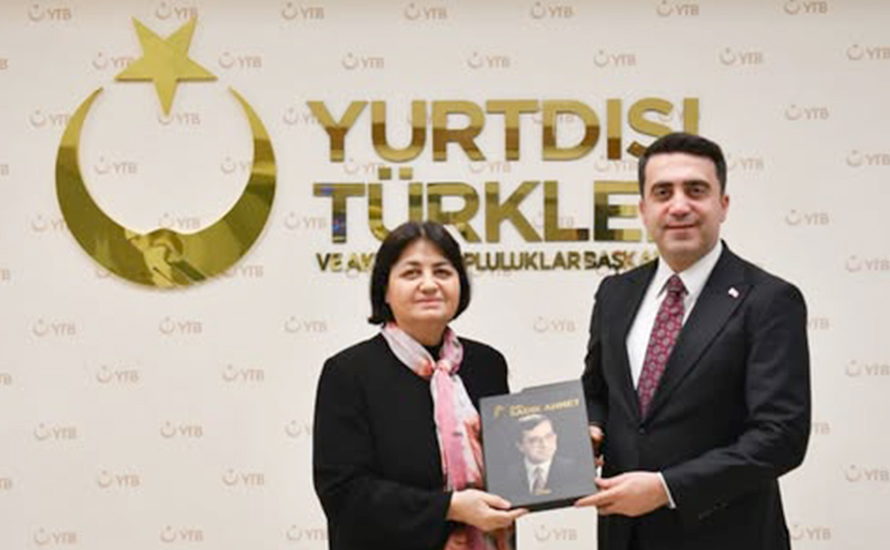 Merhum Dr. Sadık Ahmet’in eşi Işık Sadıkahmet YTB’de ağırlandı