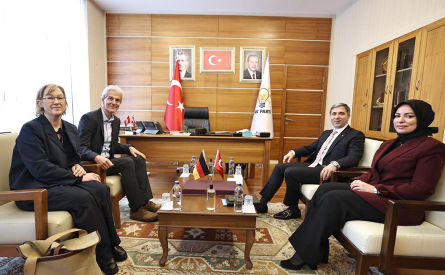 AK Parti Genel Başkan Yardımcısı Sırakaya, Alman dışişleri yetkilileriyle bir araya geldi