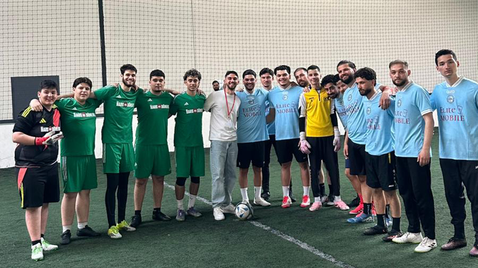 Genç sporcular Leverkusen’de dostluk için sahaya çıktı
