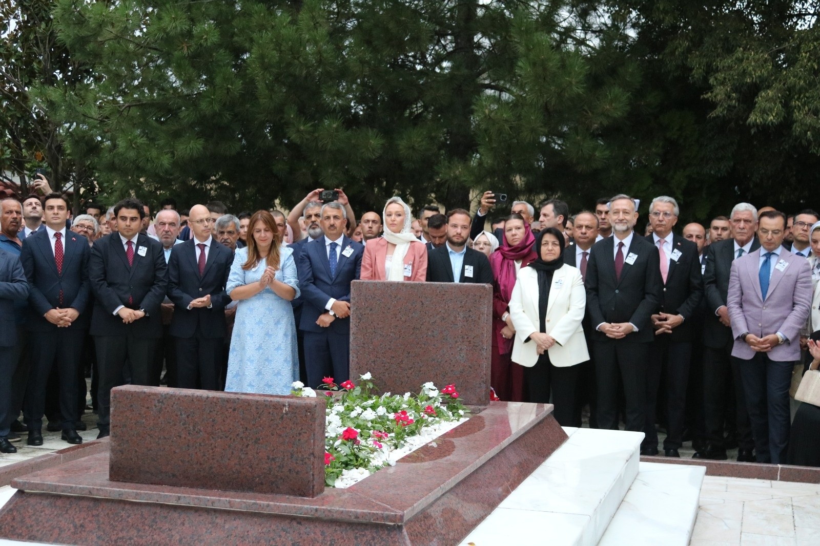 Batı Trakya'nın efsane lideri Dr. Sadık Ahmet, Gümülcine'de anıldı