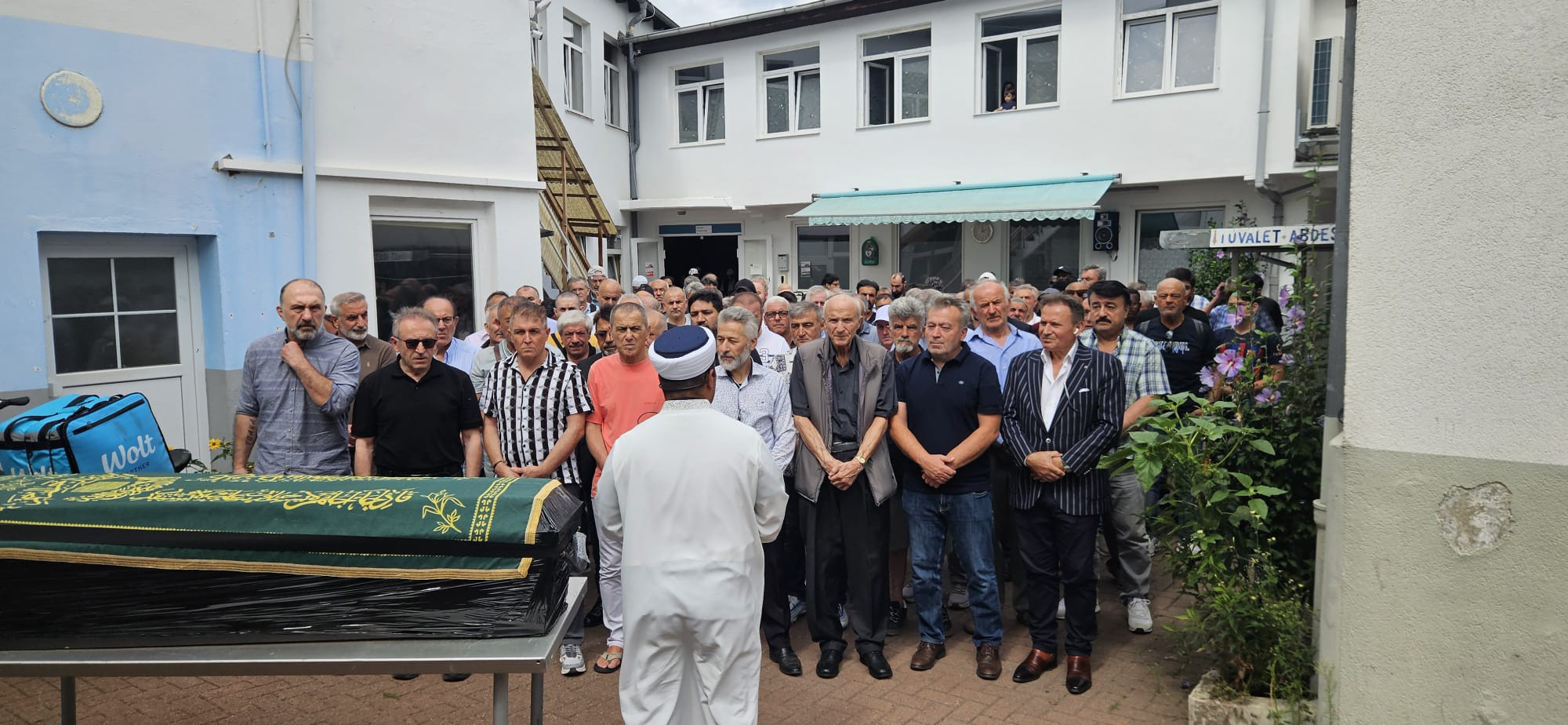 Hannover'deki Türk topluluğunun önde gelen ismi Mehmet Genç son yolculuğuna çıktı