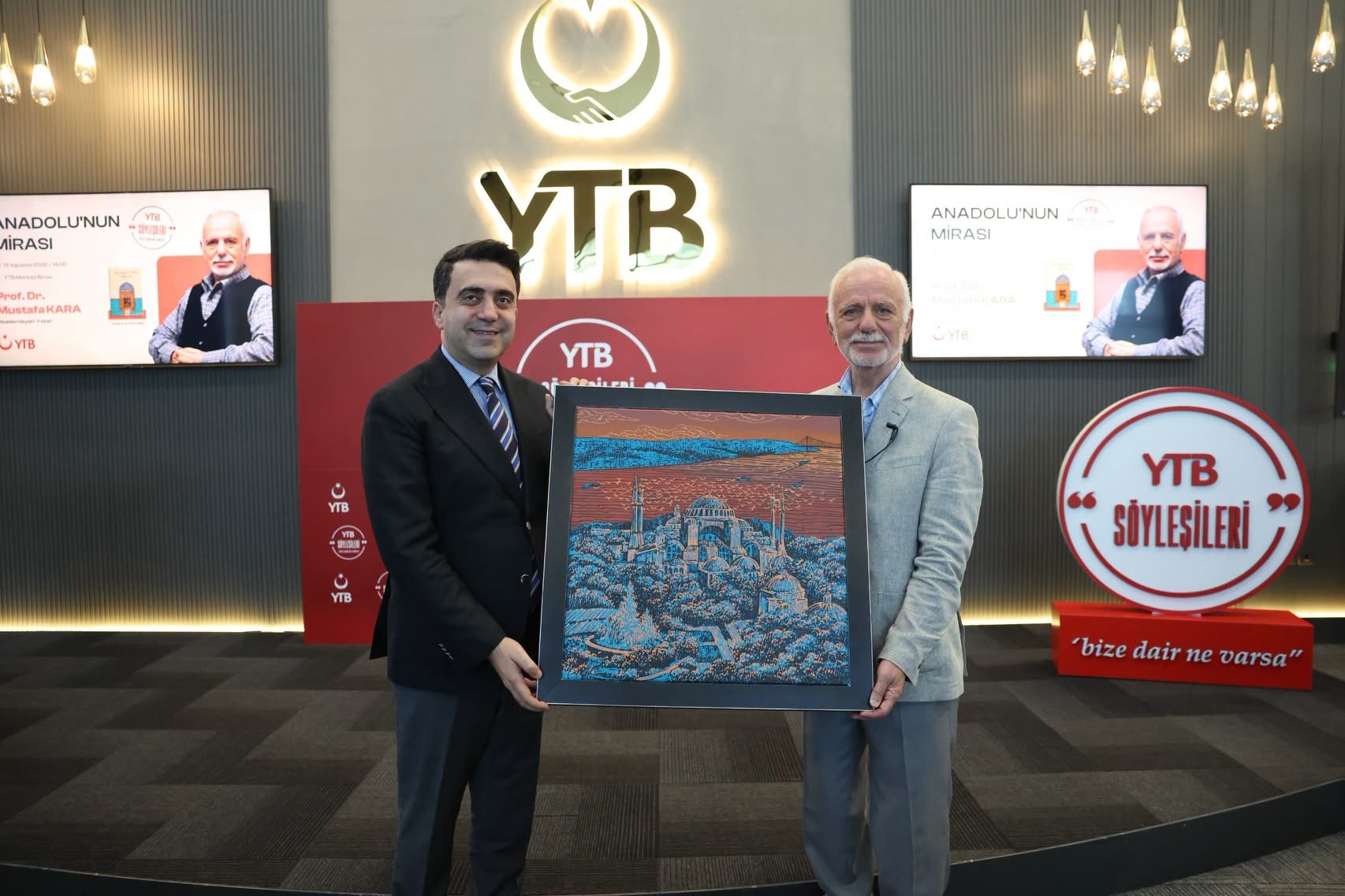 Tasavvuf tarihçi Prof. Kara, YTB'nin konuğu oldu