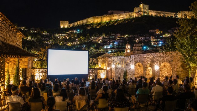 Kosova'da DokuFest, 25 yıllık geleneğini kutlamaya başladı