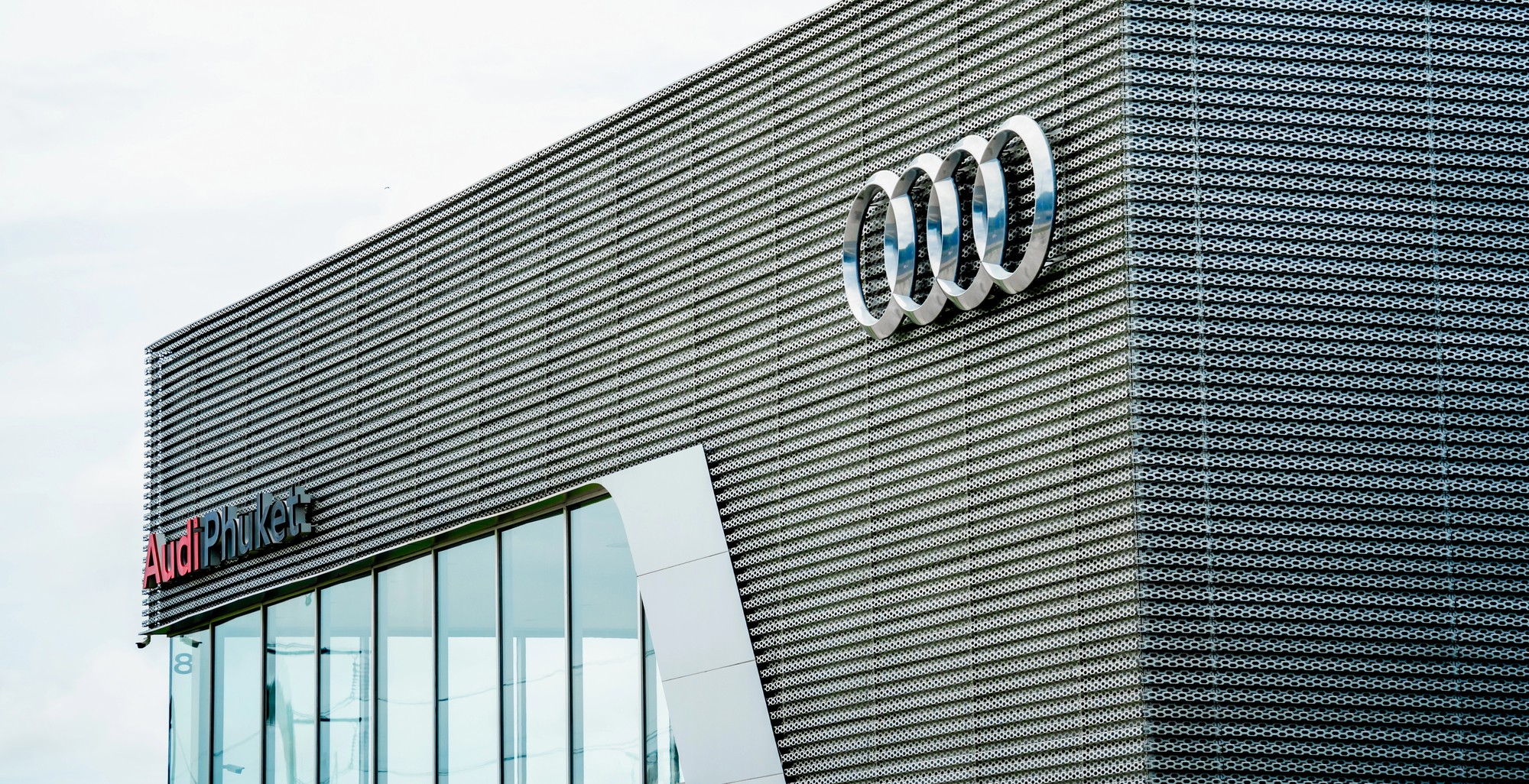 Audi'nin kapatılan Brüksel fabrikası ticari merkeze dönüşüyor