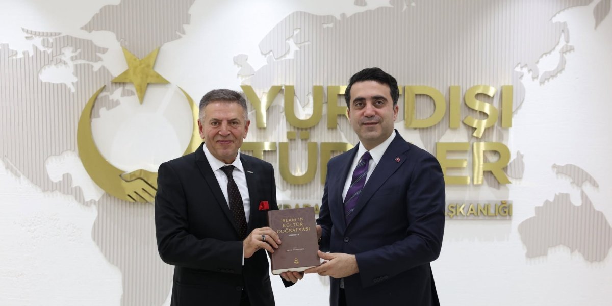Almanya'daki Türk işletmeciler YTB Başkanı'nı ziyaret etti