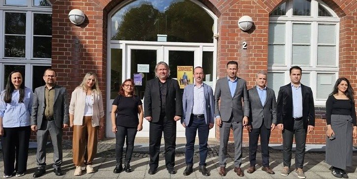 Anadolu Üniversitesi ile Dortmund'daki Türk Eğitim Merkezi arasında işbirliği görüşmeleri