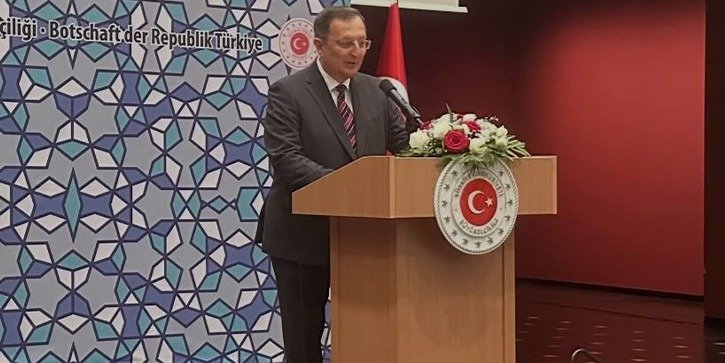 Berlin Büyükelçiliği öğrencileri ağırladı