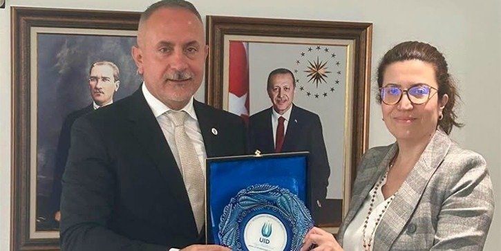UID yöneticisi Sağanak, Frankfurt Başkonsolosluğu'nu ziyaret etti