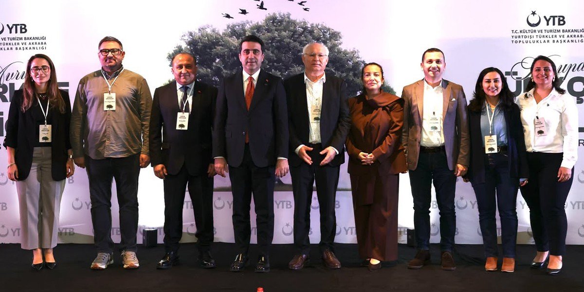 Avrupa'daki 90 Türkçe öğretmenine sertifika verildi